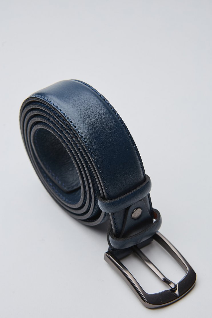 Мужской ремень синий классический с строчкой